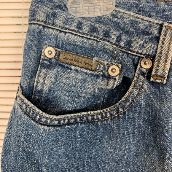 Calvin Klein vintage wash woman’s jeans high rise boot cut medium wash size 11 - Picture 3 of 9